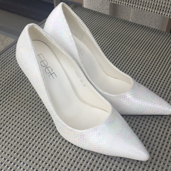 Hardly worn and brand new shoes - Picture 4 of 7